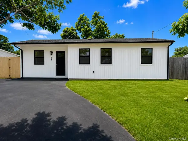 24 E Cherry Street, Central Islip, NY 11722