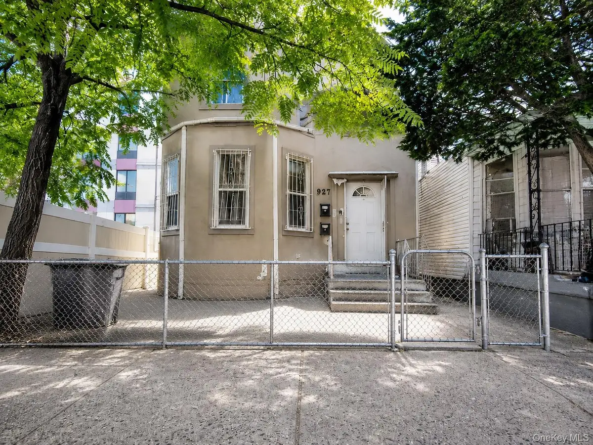 927 Summit Avenue, Bronx, NY 10452 - #1