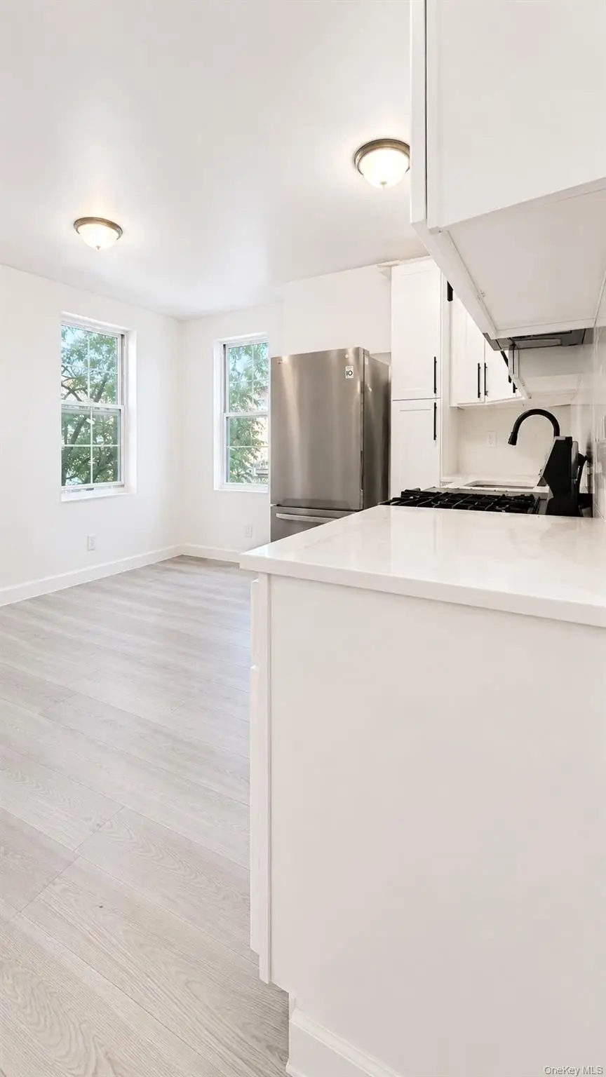 927 Summit Avenue, Bronx, NY 10452 - #2