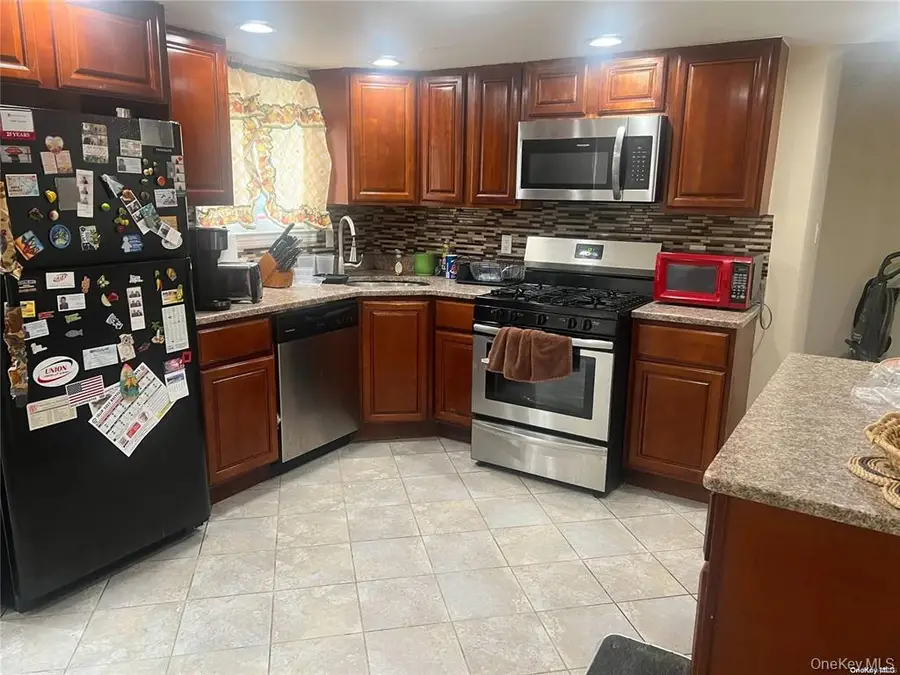 79 Fig Street, Central Islip, NY 11722 - #3