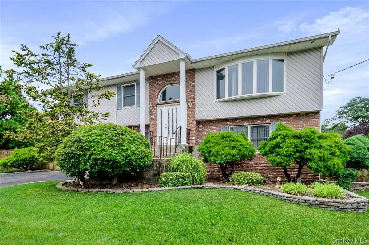 48 Meadow Lane, Hicksville, NY 11801 - #1