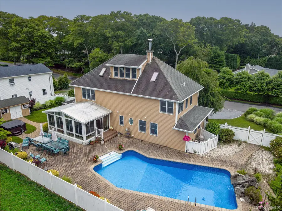 56 Ocean Avenue, Hampton Bays, NY 11946 - #2