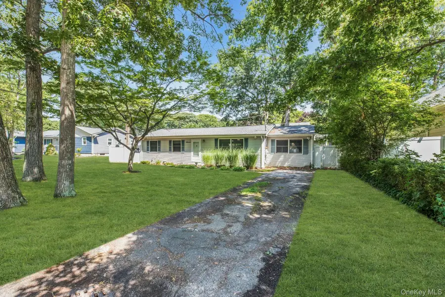 11 Wood Avenue, Shirley, NY 11967 - #3