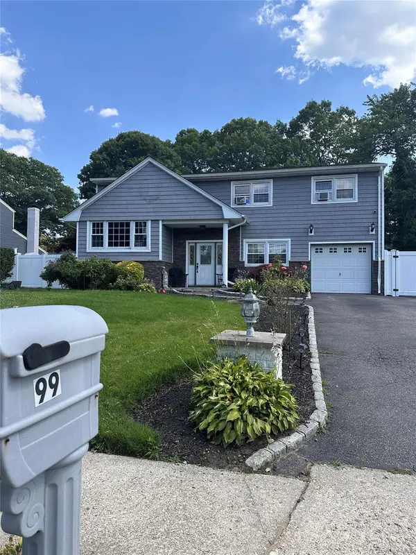 99 Schneider Lane, Hauppauge, NY 11788