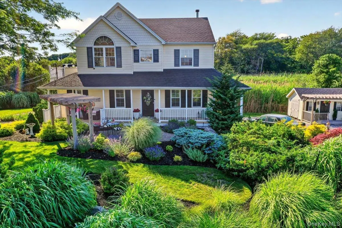 266 Clinton Avenue, East Patchogue, NY 11772 - #1