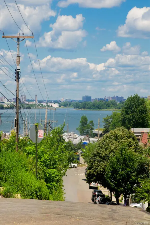 5-19 126th Street, College Point, NY 11356
