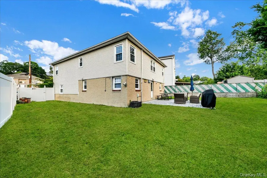 19 Storey Lane, Yonkers, NY 10710 - #2
