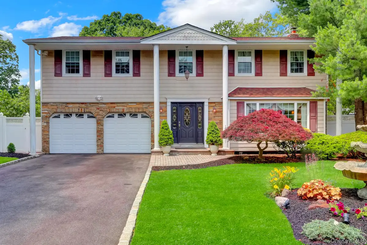 140 Wedgewood Drive, Hauppauge, NY 11788 - #1