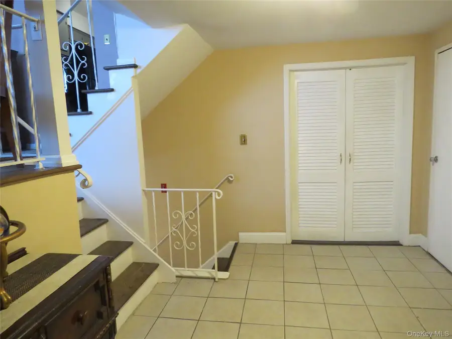 1358 Milanna Lane, Wantagh, NY 11793 - #3