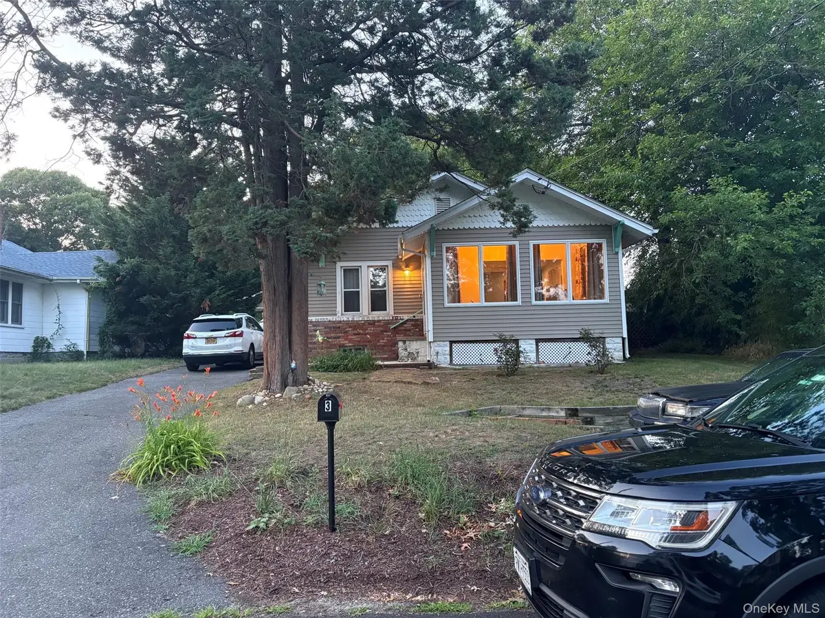 3 School Street, Ronkonkoma, NY 11779 - #1