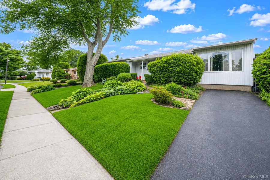 18 Edi Avenue, Plainview, NY 11803 - #2