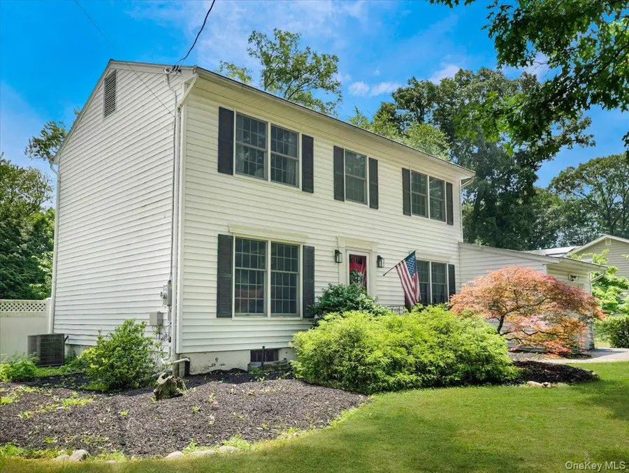 44 Oriole Street, Pearl River, NY 10965 - #3