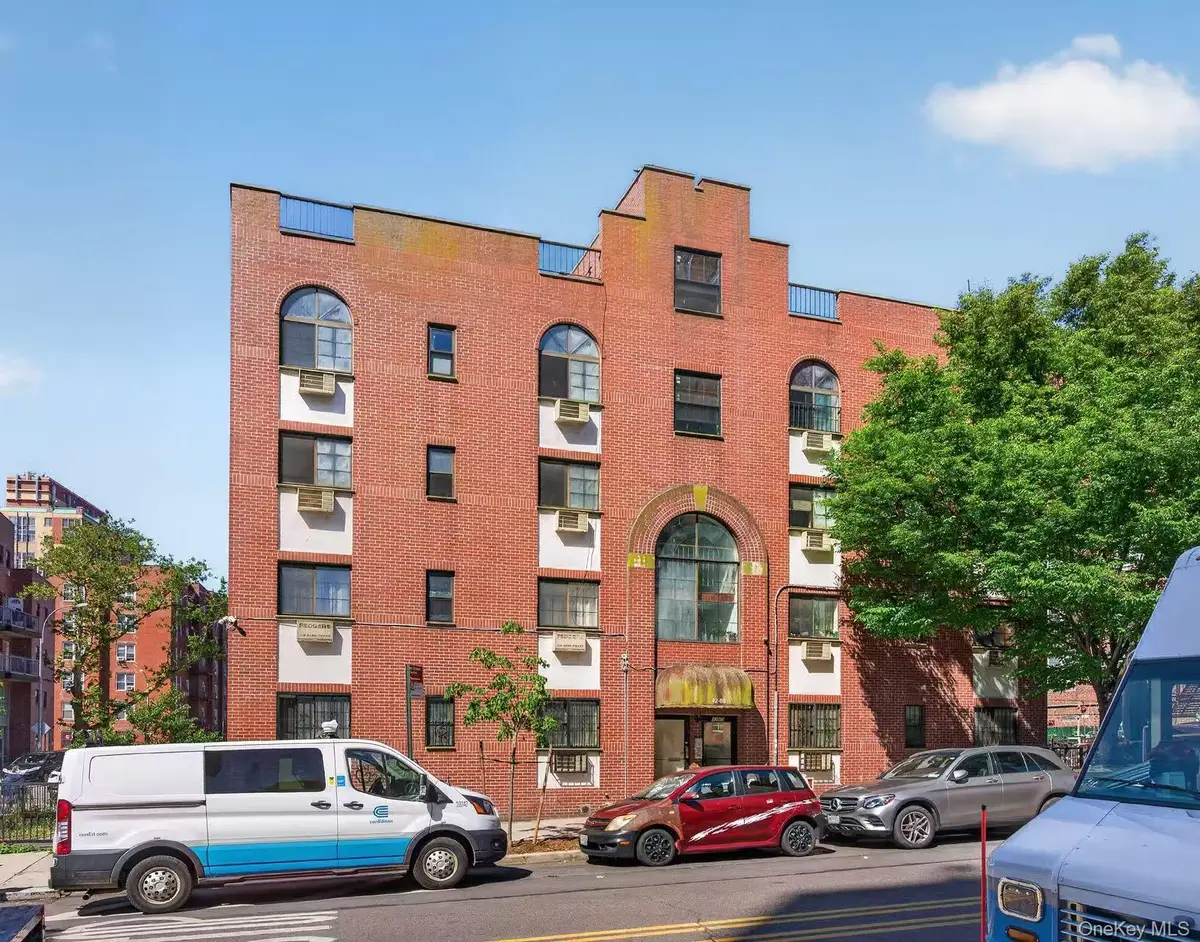 42-60 Colden Street #4A, Flushing, NY 11355 - #1