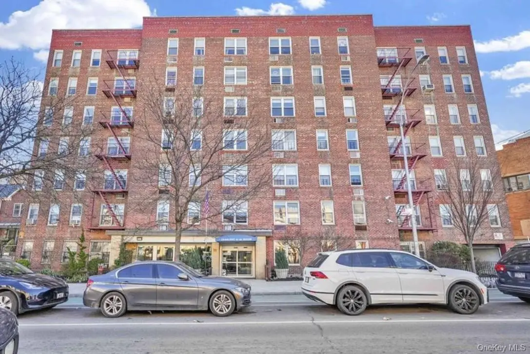 31-85 Crescent Street #608, Astoria, NY 11106 - #1