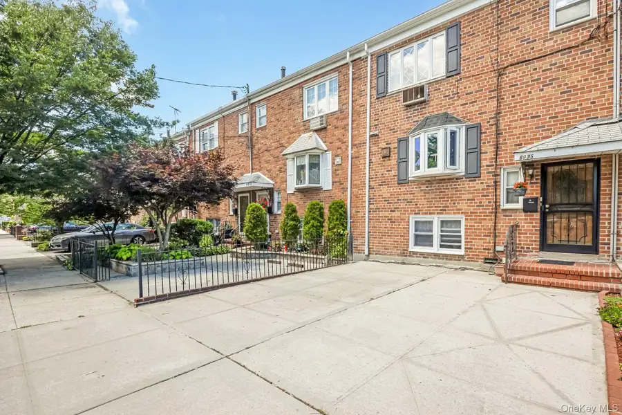 69-35 61st Road, Middle Village, NY 11379 - #3
