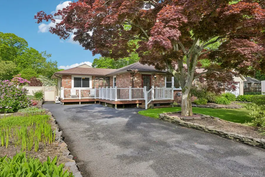 148 Oak Avenue, Shirley, NY 11967 - #2