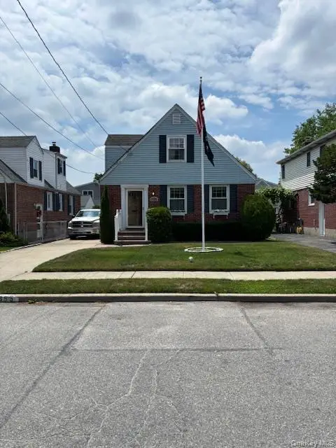 655 2nd Place S, Garden City, NY 11530 - #1