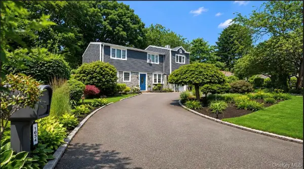 1634 N Gardiner Drive, Bay Shore, NY 11706