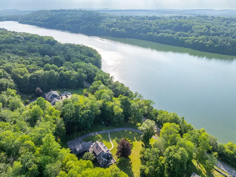 52 Lake Road, Katonah, NY 10536 - #2