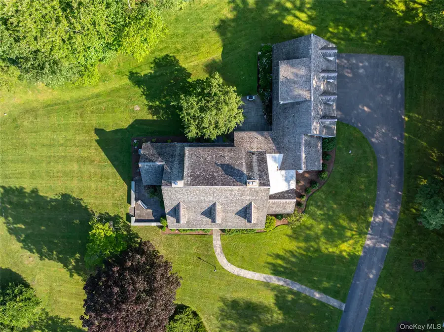 52 Lake Road, Katonah, NY 10536 - #3