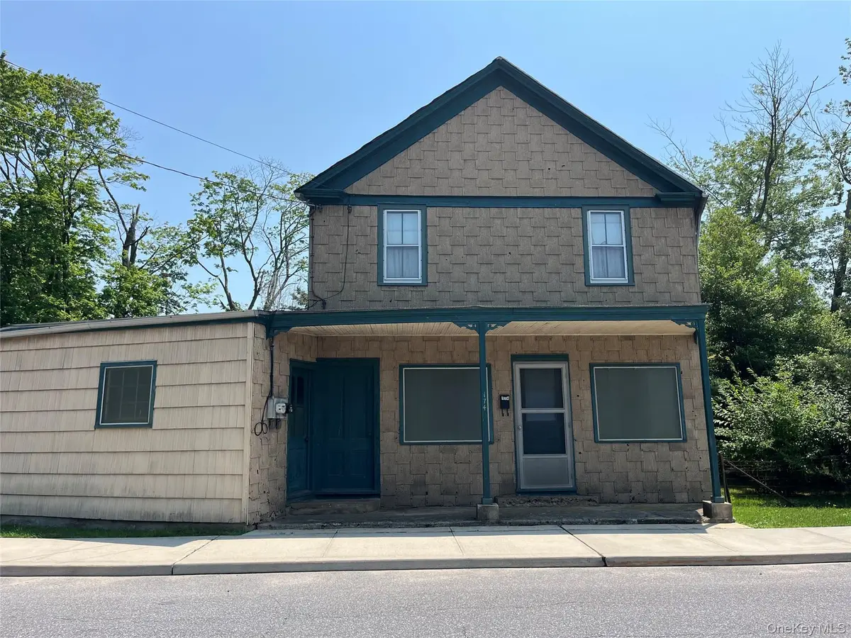 174 Railroad Avenue, Saint James, NY 11780 - #1