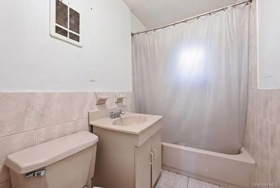12219 191st Street, Springfield Gardens, NY 11413 - #3