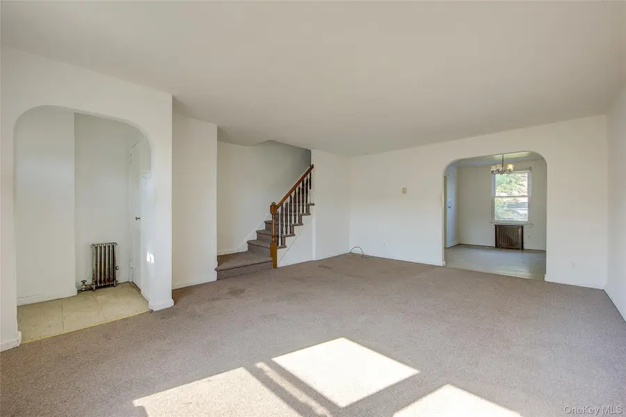 53-21 194 Street, Fresh Meadows, NY 11365 - #3