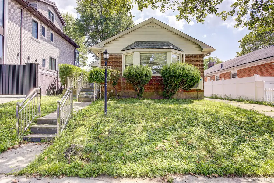 227-12 53rd Avenue, Bayside, NY 11364 - #3