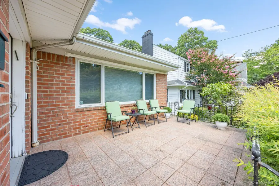 19611 Mclaughlin Avenue, Hollis, NY 11423 - #2