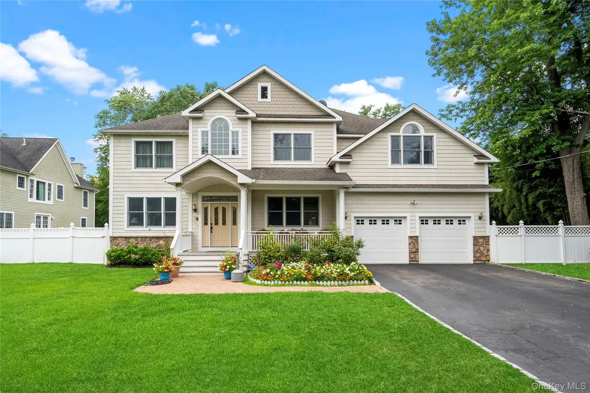 90 Meadow Glen Road, Northport, NY 11768 - #1