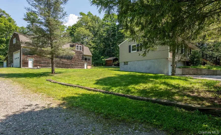 676-678 Oak Summit Road, Millbrook, NY 12545 - #2