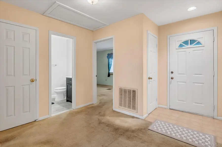 7 Daria Drive, Oakdale, NY 11769 - #2