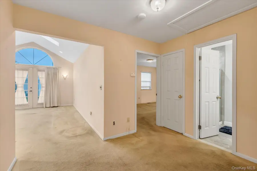 7 Daria Drive, Oakdale, NY 11769 - #3