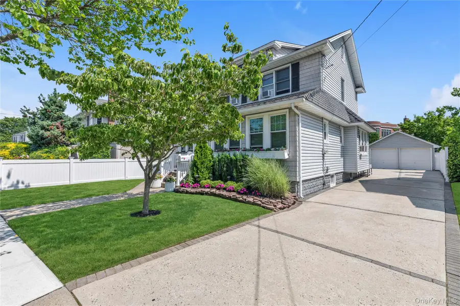 22 Spencer Avenue, Lynbrook, NY 11563 - #2