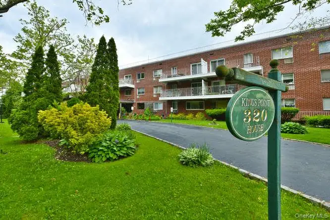 320 E Shore Road #11C, Great Neck, NY 11023 - #1