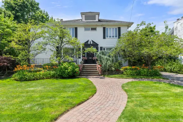 19 Margaret Avenue, Lawrence, NY 11559