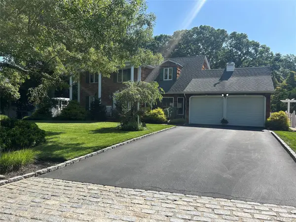 133 Main Avenue, Lake Grove, NY 11755