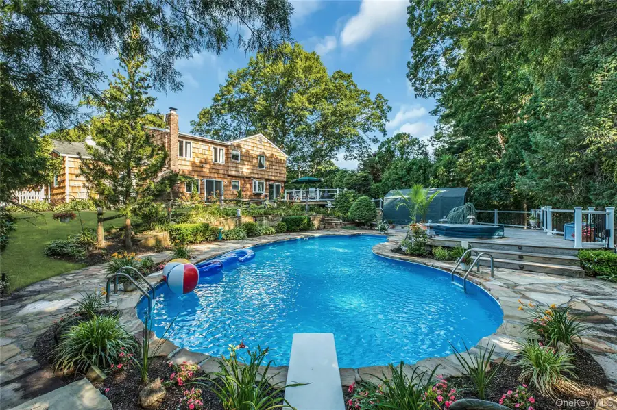 133 Main Avenue, Lake Grove, NY 11755 - #3