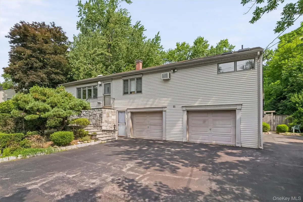 11 Louise Drive, West Nyack, NY 10994 - #1