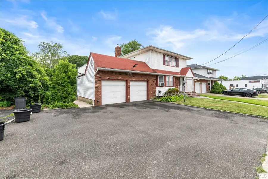 174 S Long Beach Road, Rockville Centre, NY 11570 - #2