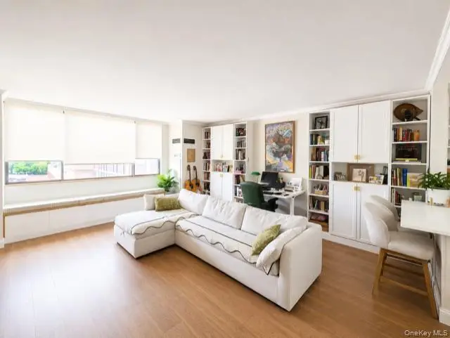 27110 Grand Central Parkway #2T, Queens, NY 11005 - #3