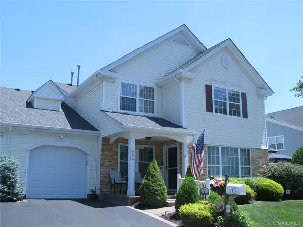 84 Kate Circle, Middle Island, NY 11953