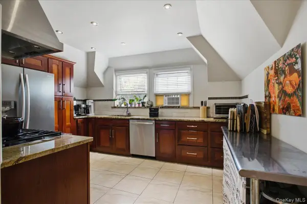 13 Campus Place #SL, Scarsdale, NY 10583
