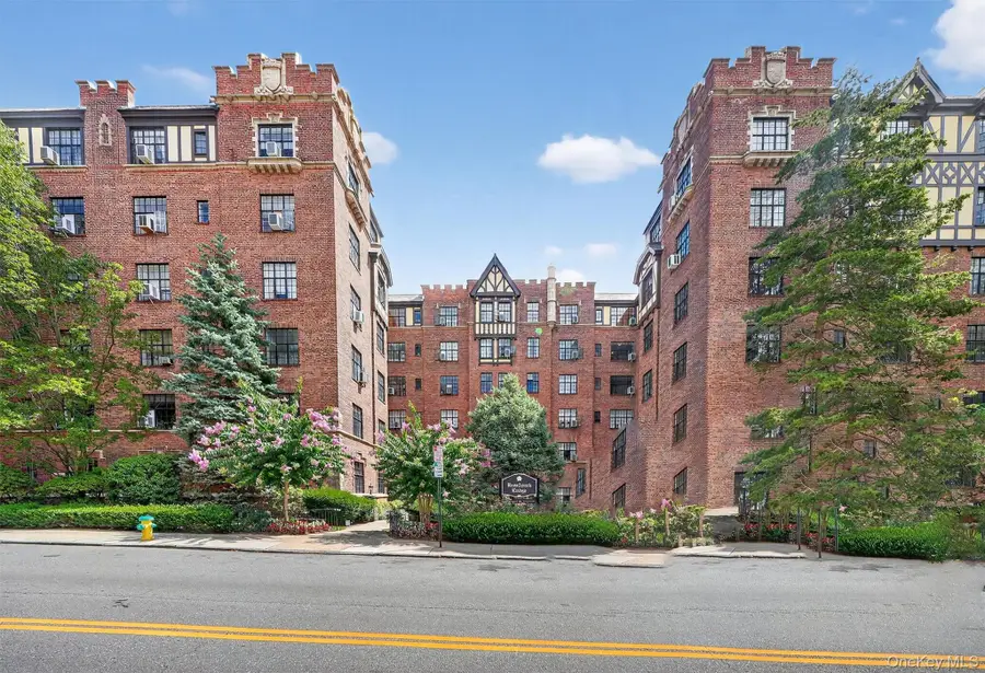 2 Westchester Avenue #4N, White Plains, NY 10601 - #3