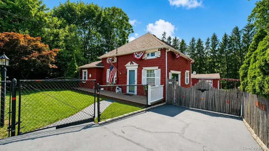 16 Yaphank Middle Island Road, Middle Island, NY 11953 - #3