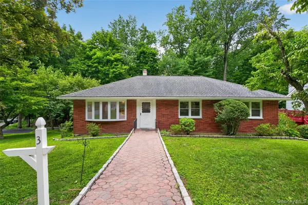 3 Greenwood Lane, White Plains, NY 10607