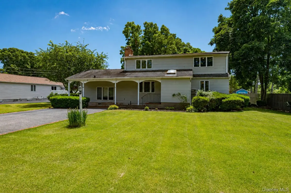 118 Tamarack Street, Islip, NY 11751 - #1