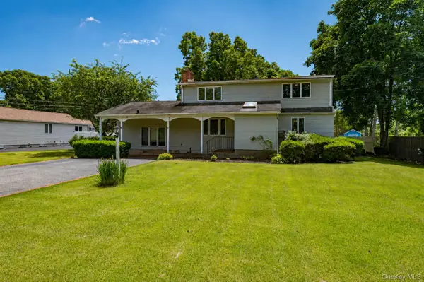 118 Tamarack Street, Islip, NY 11751