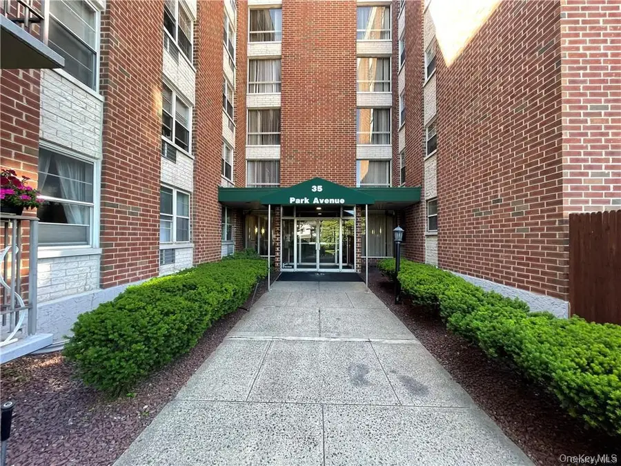 35 Park Avenue #6G, Suffern, NY 10901 - #3