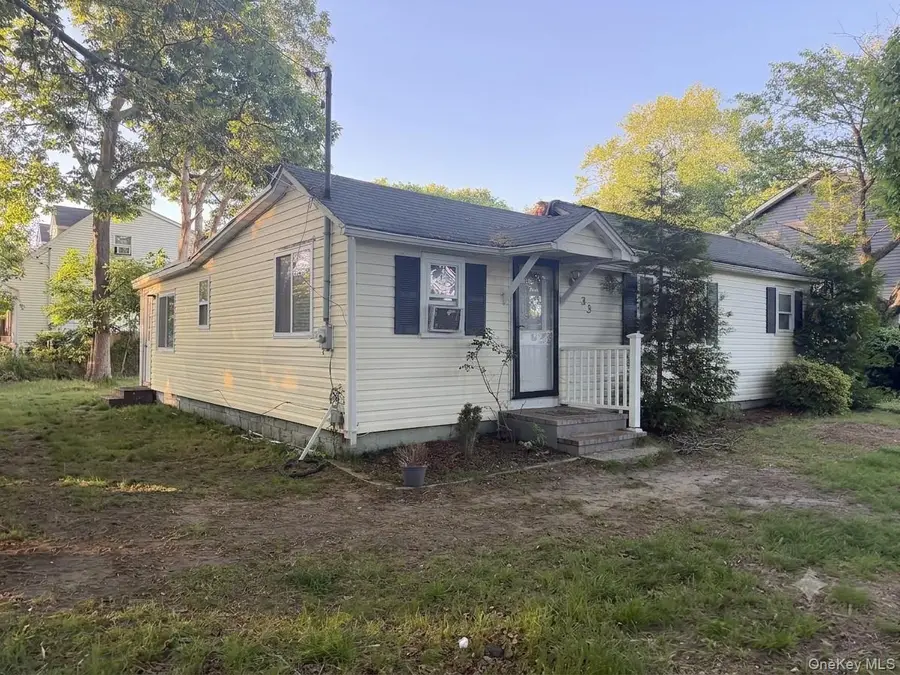 33 Elm Road E, Mastic Beach, NY 11951 - #3